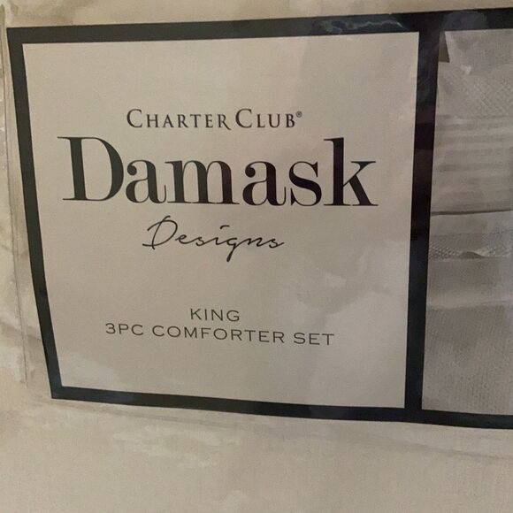 Diamond Dot 300-Thread Count 3-Pc. Full/Queen Comforter Set. Color: White - Picture 4 of 6